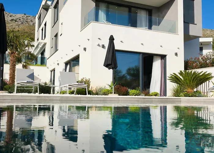 6 ヴィラ ポドストラナ